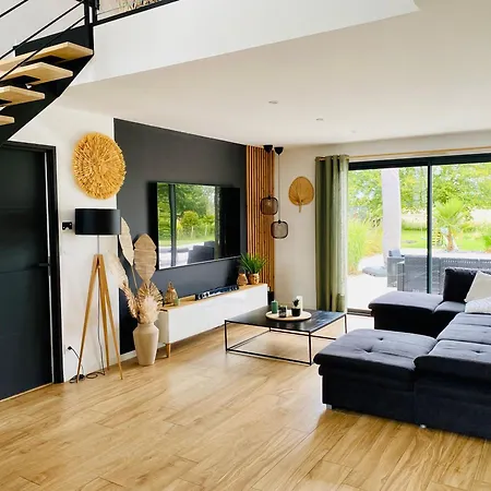 10 Min Du Circuit Des 24h Du Mans * Laigne-en-Belin